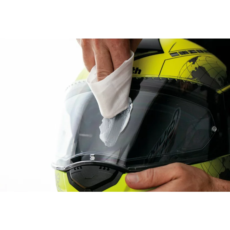 Pasta polish pentru acril si plexiglas Quixx, 50 g, pentru zgarieturi fine