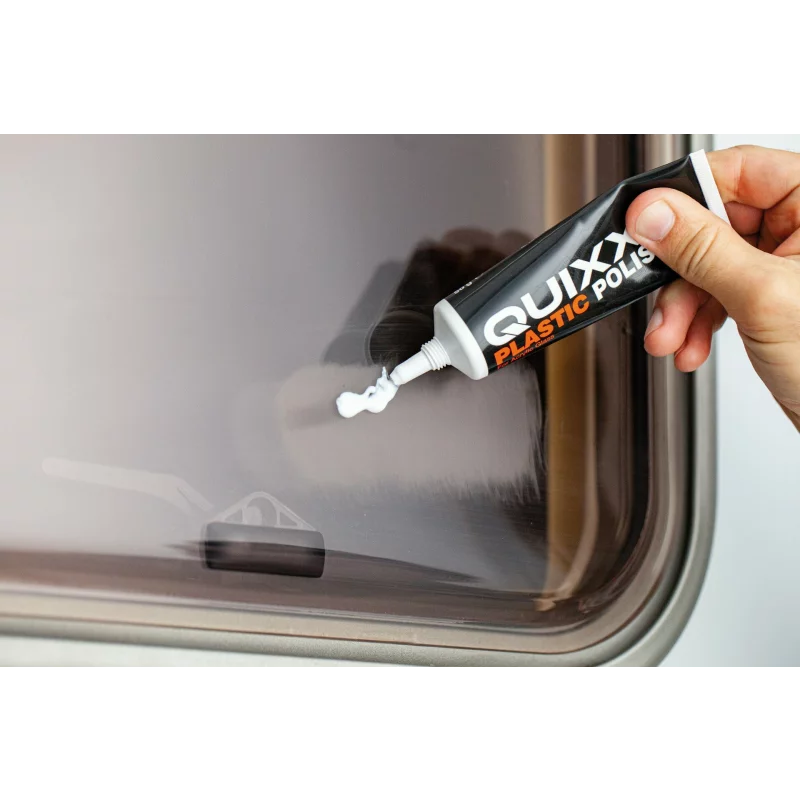 Pasta polish pentru acril si plexiglas Quixx, 50 g, pentru zgarieturi fine
