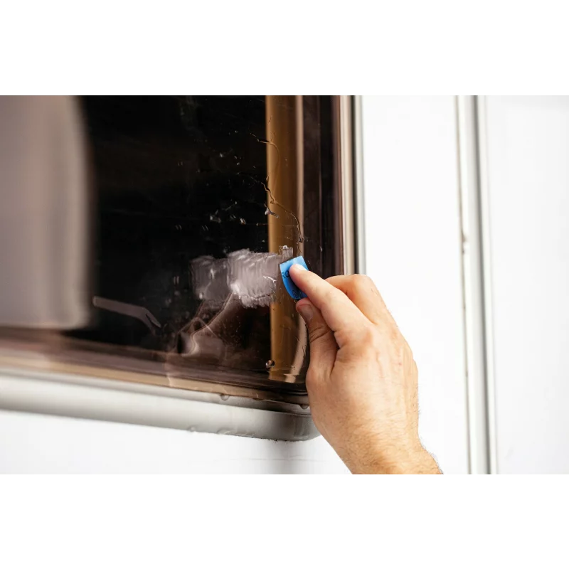 Pasta polish pentru acril si plexiglas Quixx, 50 g, pentru zgarieturi fine