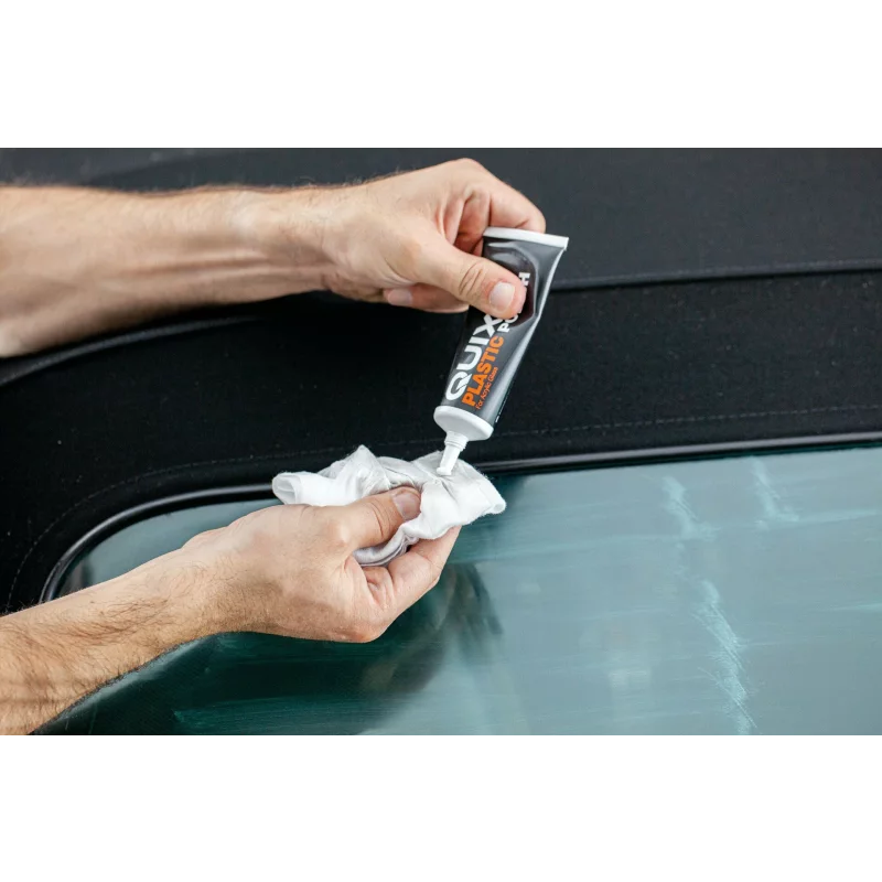 Pasta polish pentru acril si plexiglas Quixx, 50 g, pentru zgarieturi fine