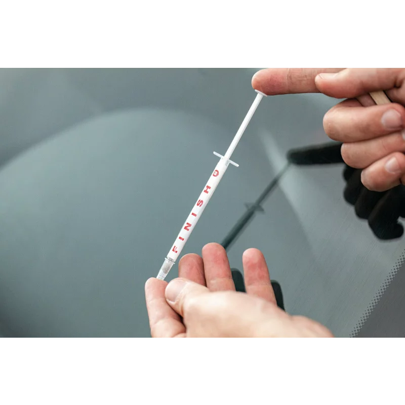 Kit Quixx pentru îndepărtarea zgârieturilor de pe sticlă auto și geamuri