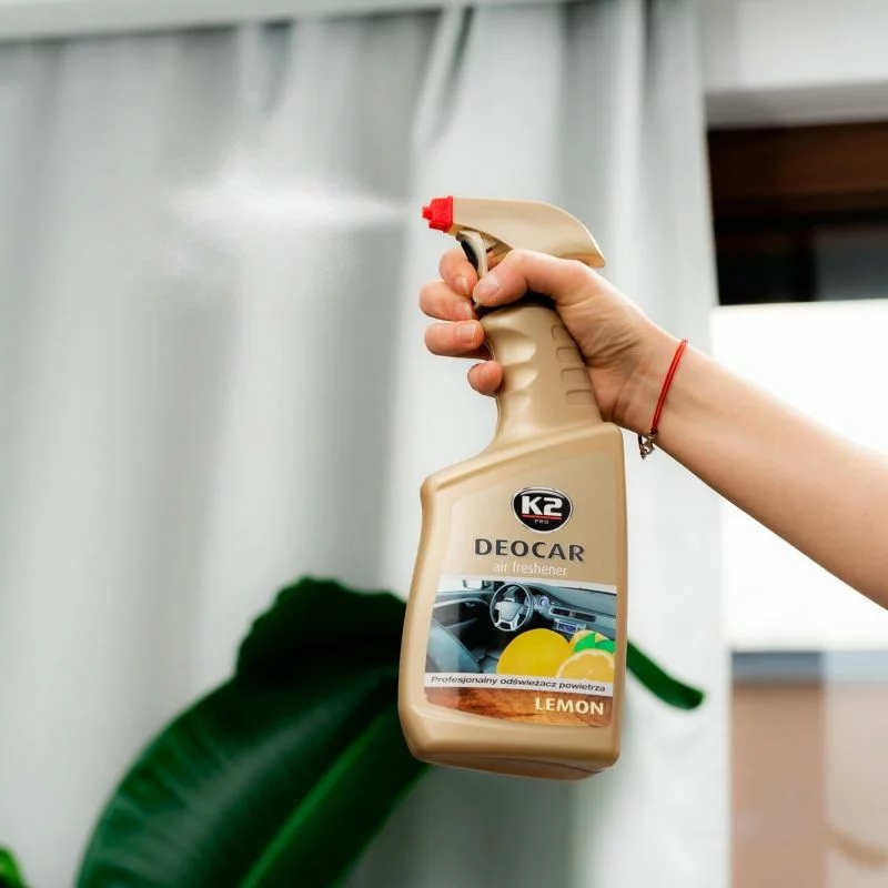 Odorizant auto cu atomizor K2 Deocar, parfum lamaie, 700 ml