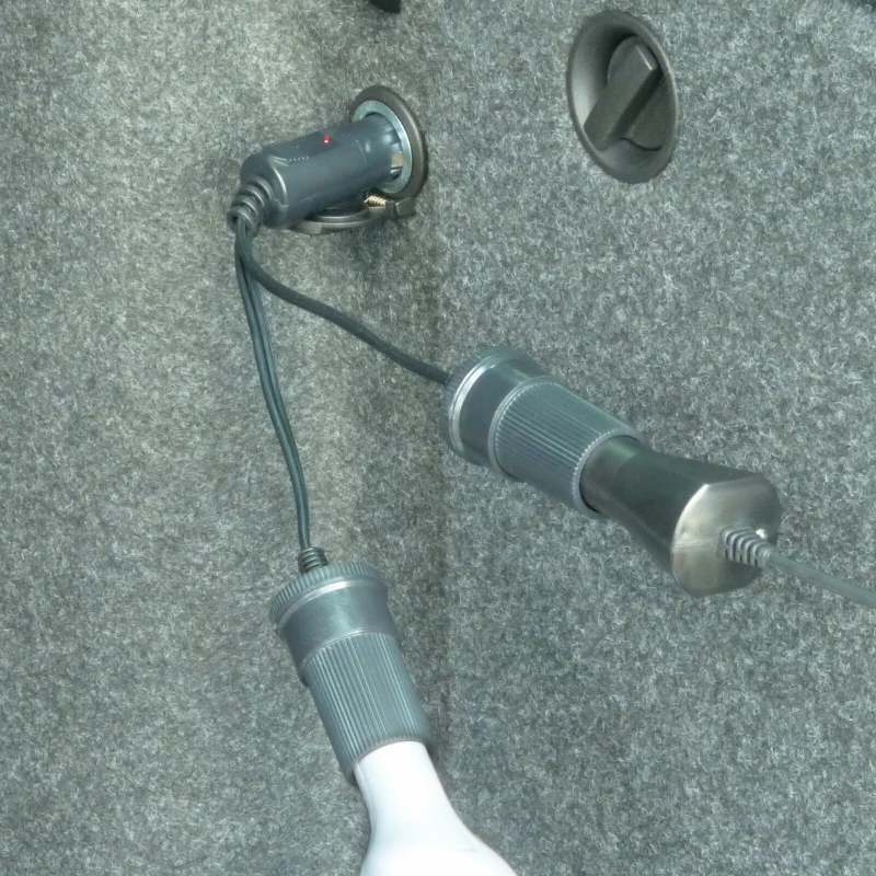 Priză dublă pentru brichetă auto 12-24V 10A Carpoint