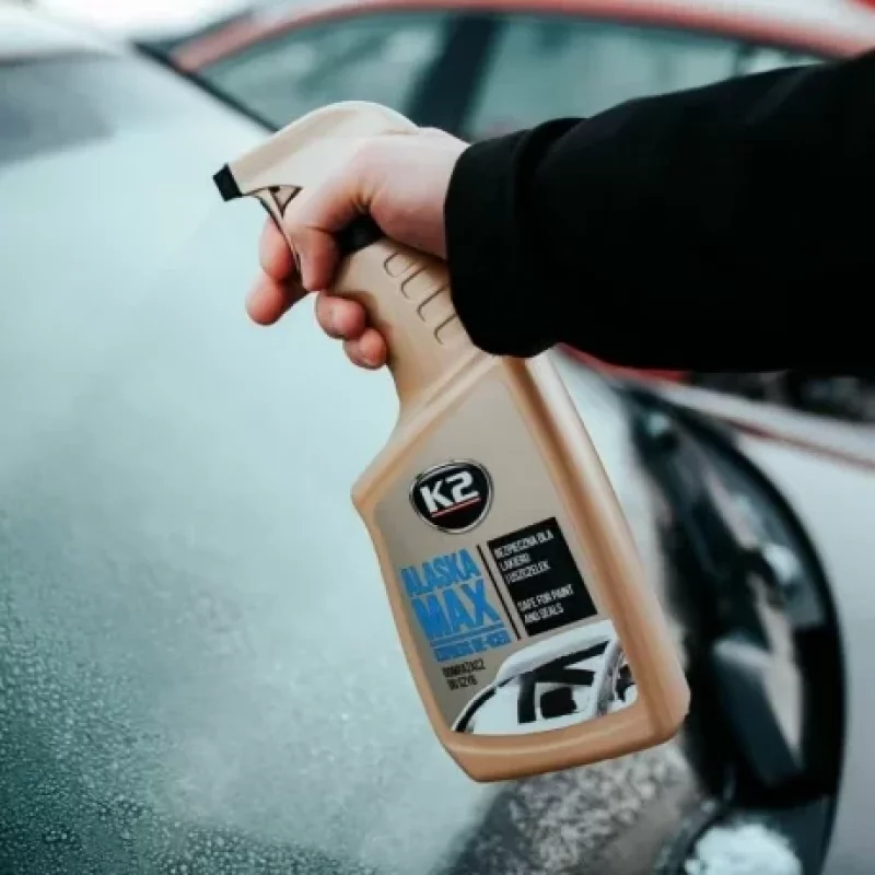 Soluție dezghețat parbriz K2 Alaska cu atomizor, 700 ml