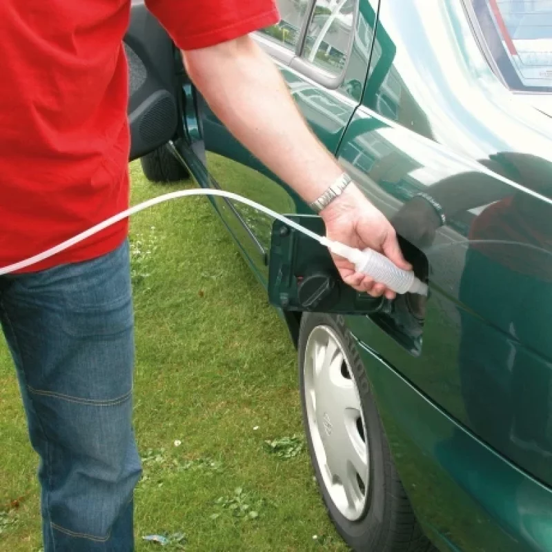 Furtun pentru transfer lichide cu pompa manuala Carpoint