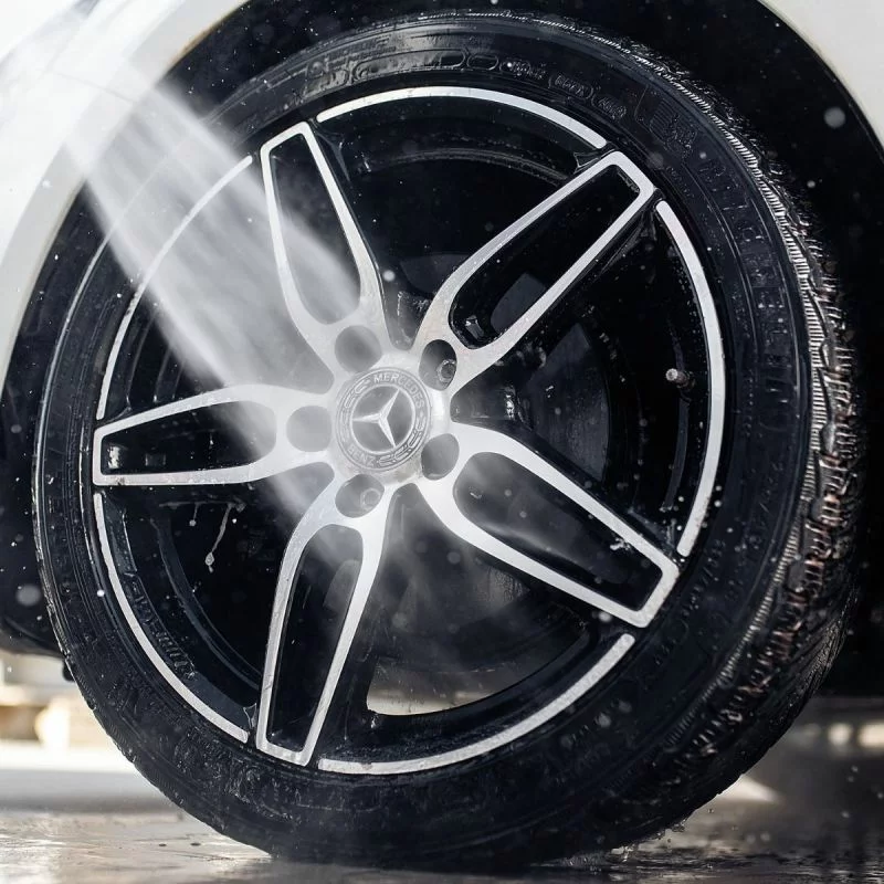 Soluție pentru curățat jante K2 Roton 700 ml, efect activ pentru praf de frână