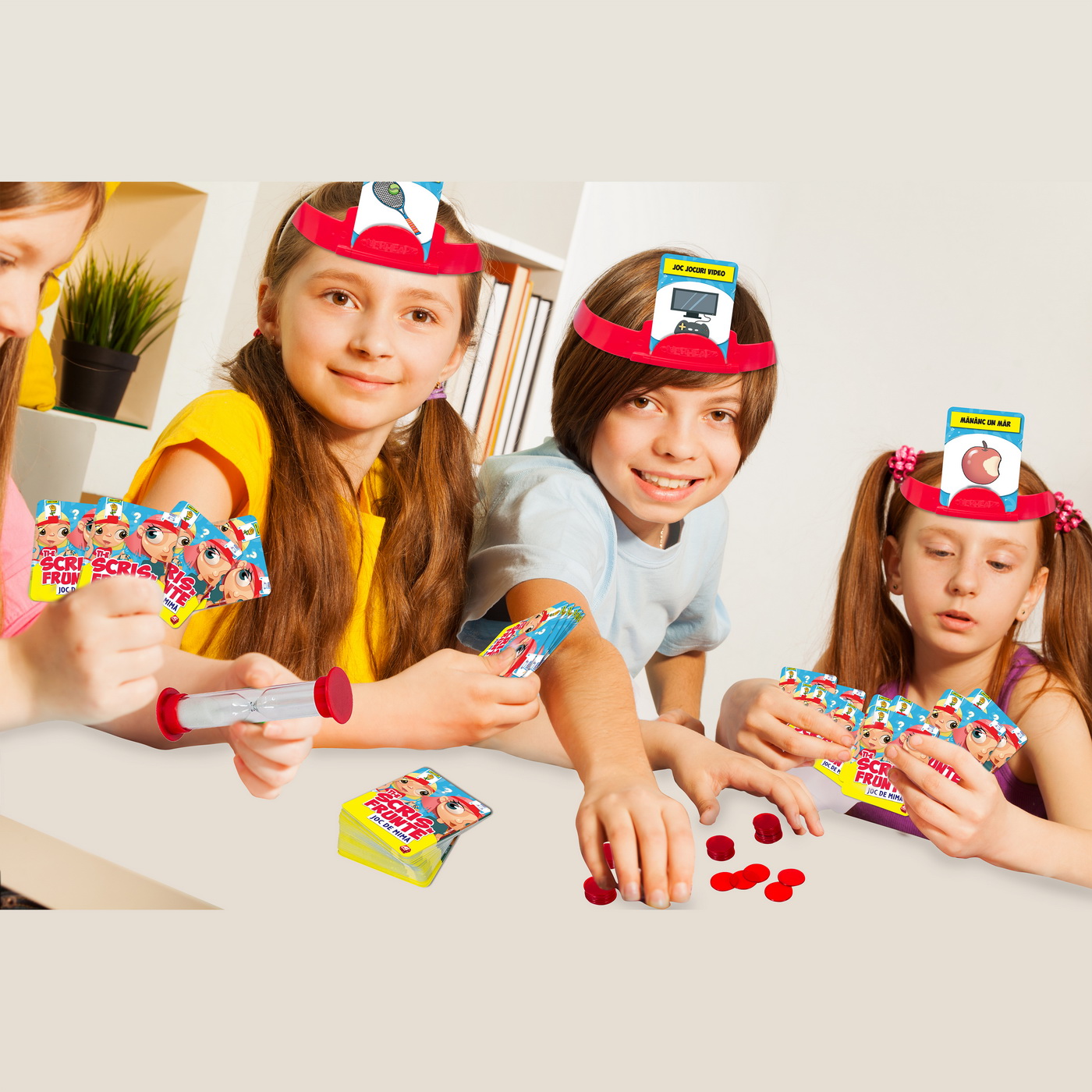 Joc de mimă Ți-e scris în frunte pentru copii și familie, 7+ ani