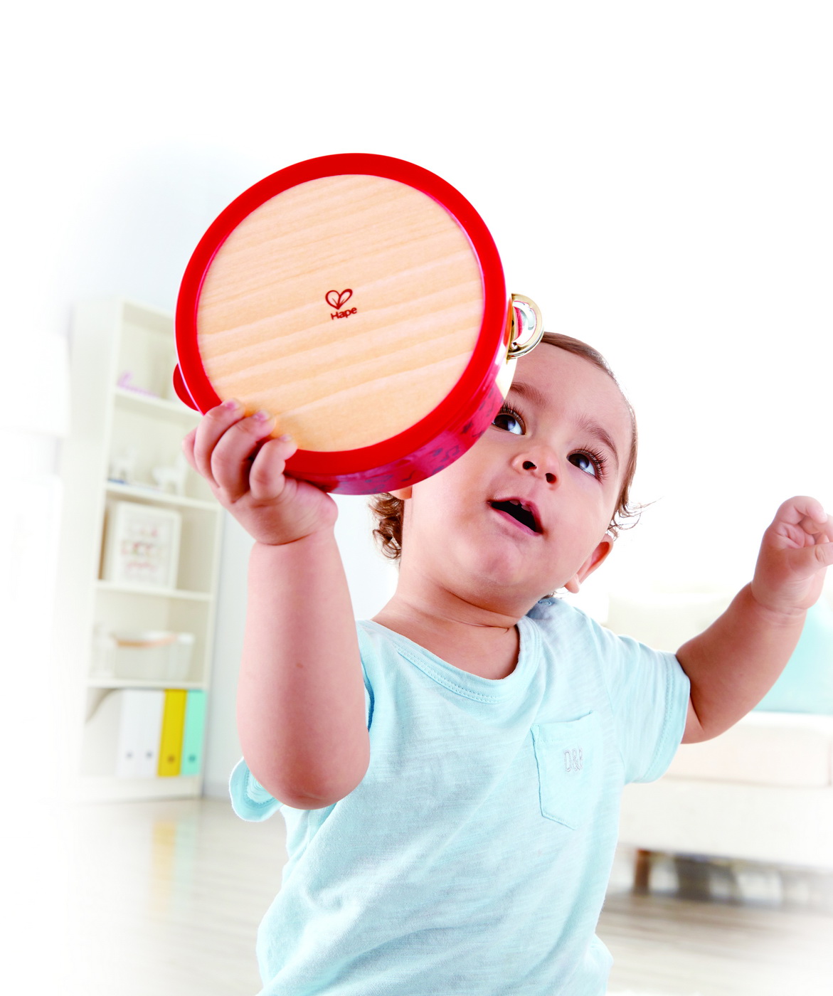 Tamburină din lemn Hape pentru copii 1+, multicolor, sunet moderat