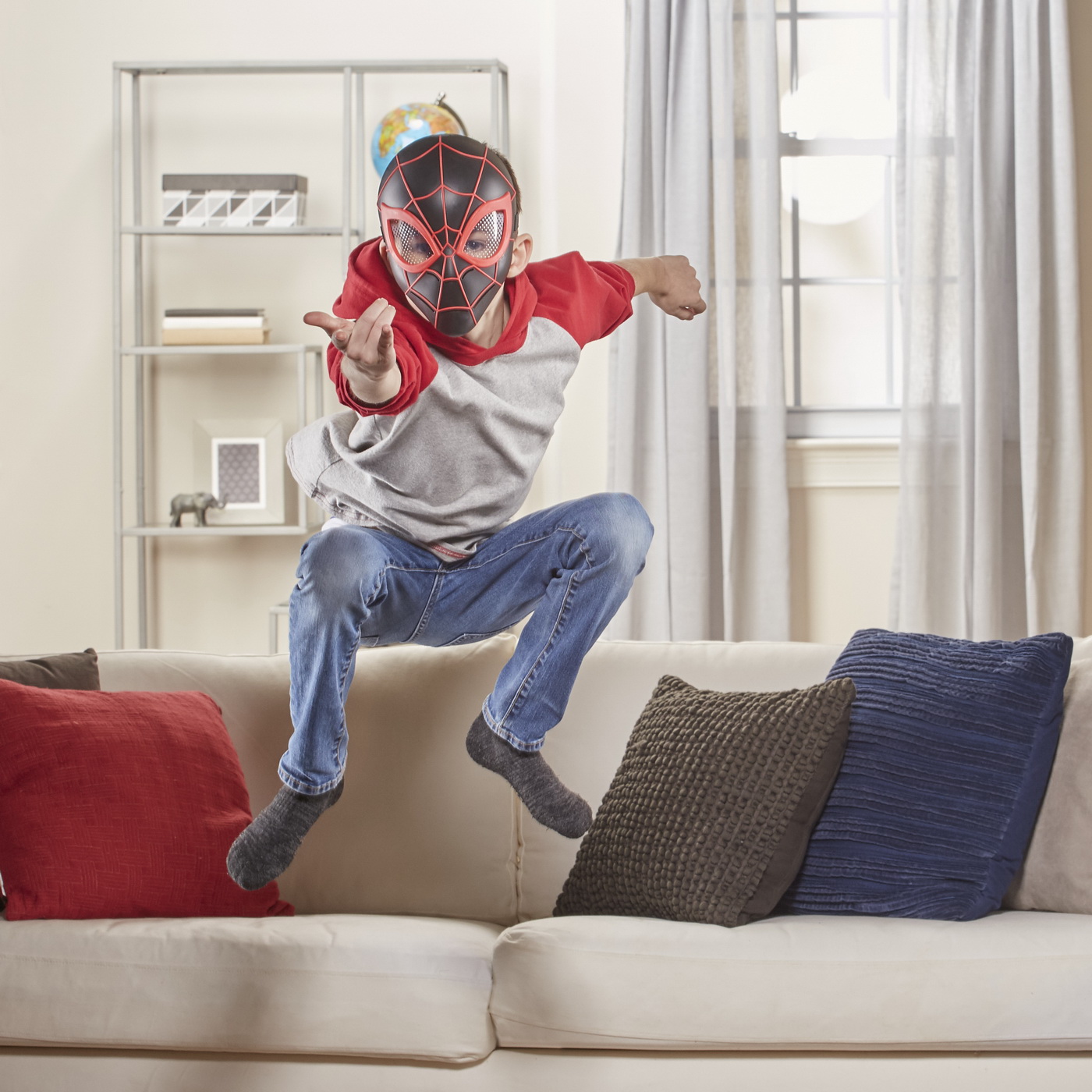 MASCA LUI SPIDER-MAN SERIA MILES MORALES