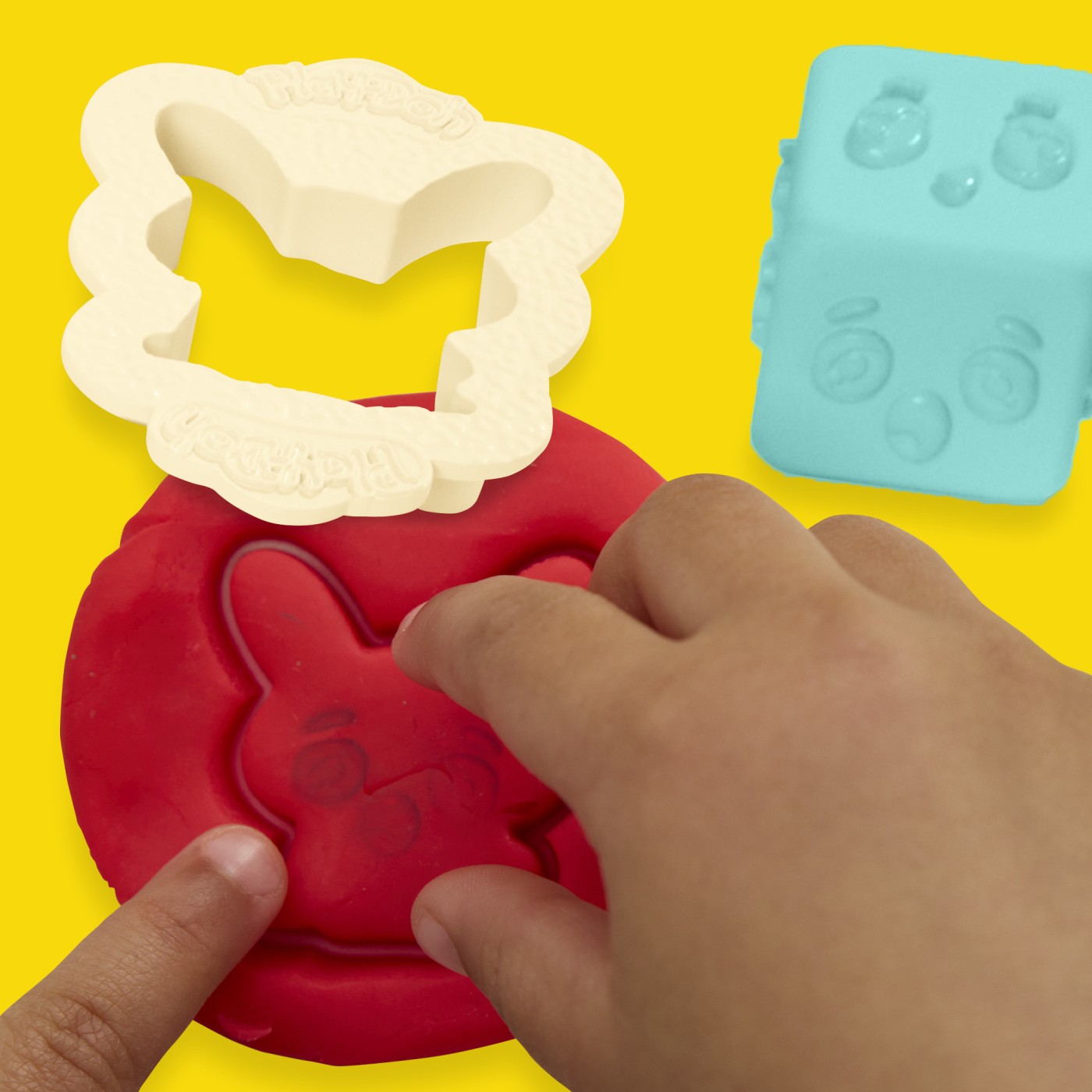 Play-Doh Starters covoraș de joacă pliabil cu 19 accesorii și 4 culori
