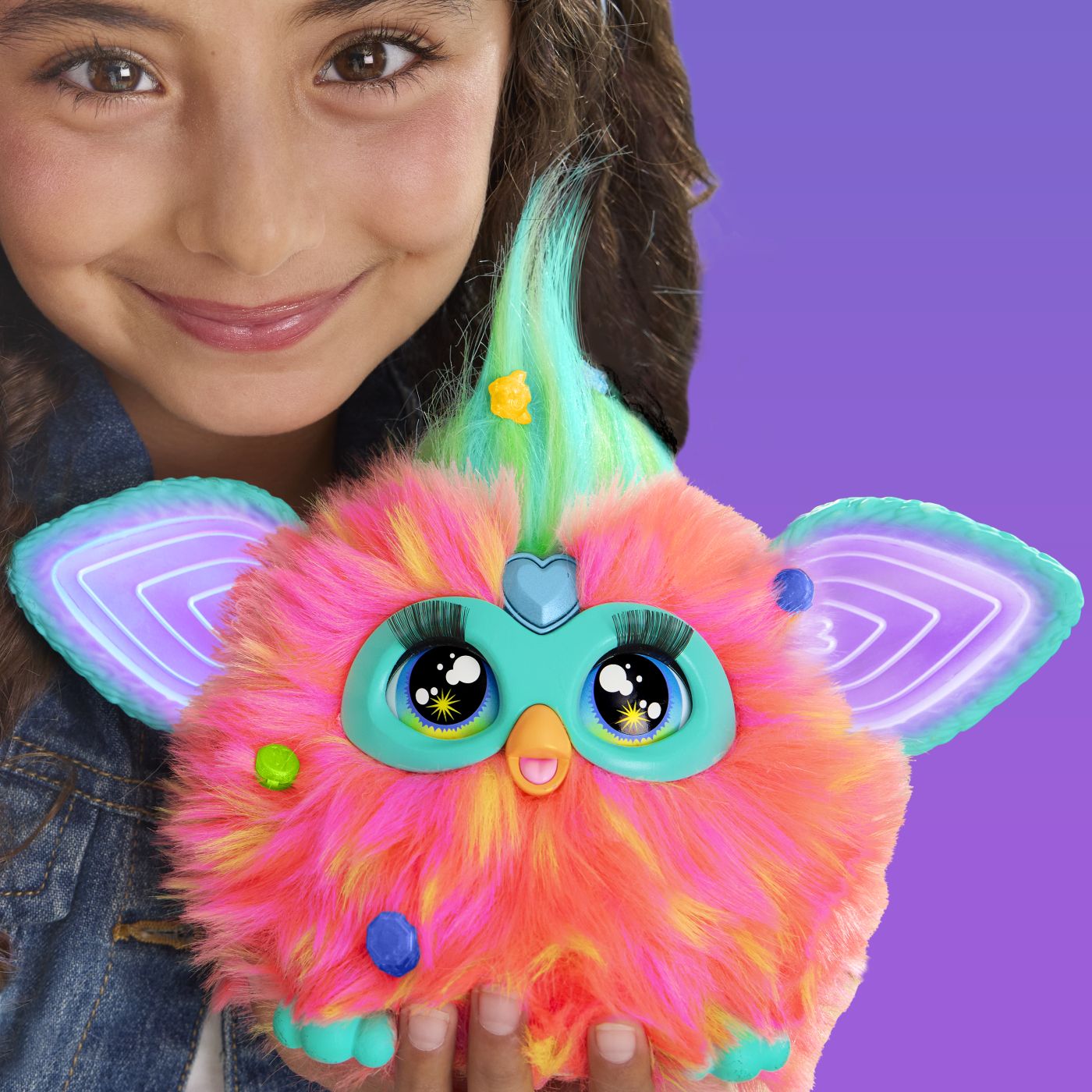 Jucarie interactiva Furby de plus multicolor, cu lumini si sunete, 6+