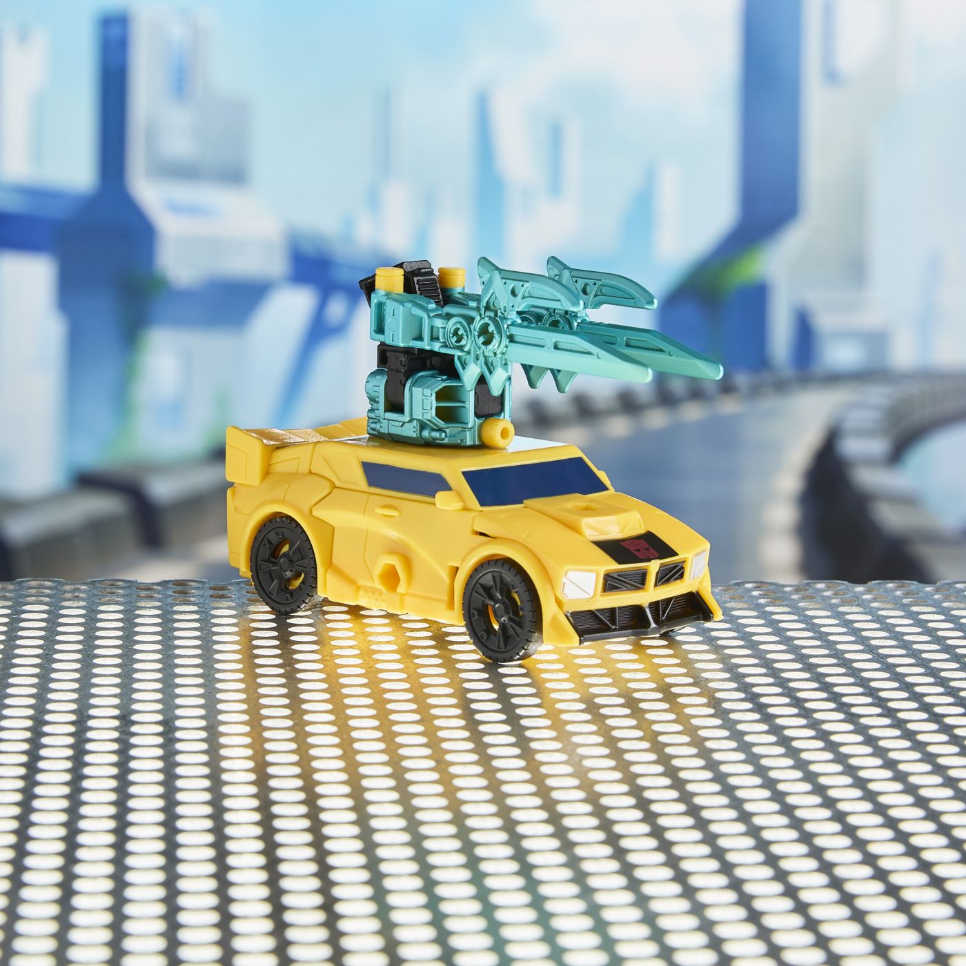 TRANSFORMERS CYBERWORLD ROBOT BUMBLEBEE BLINDAT TRANSFORMABIL