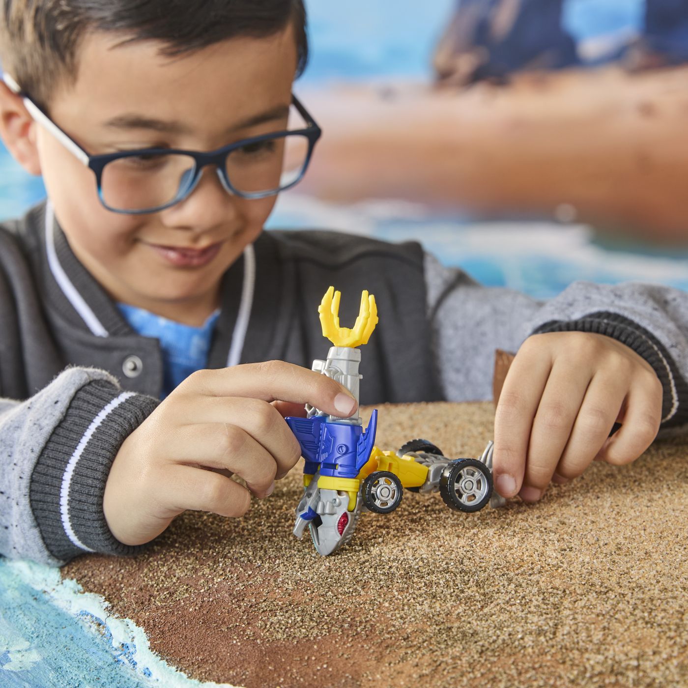 TRANSFORMERS CYBERWORLD ROBOT SKYBYTE CONVERTIBIL 10CM