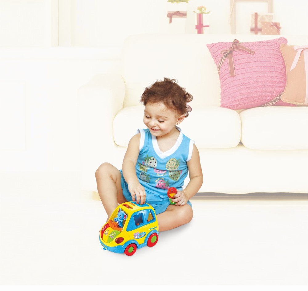 Mașinuță sortator cu forme, sunete și lumini pentru copii 18 luni+