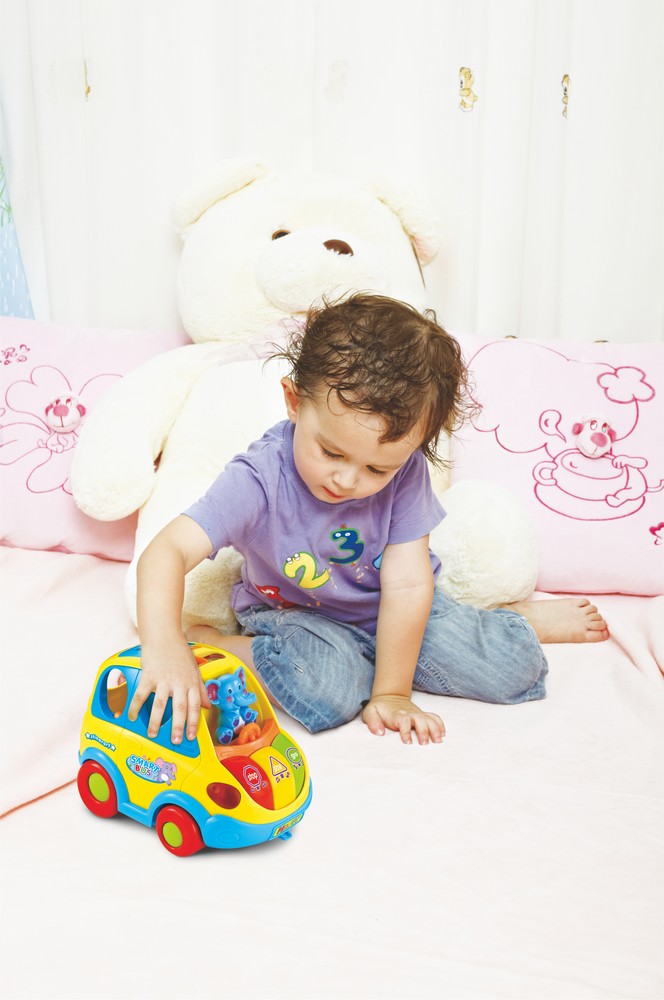 Mașinuță sortator cu forme, sunete și lumini pentru copii 18 luni+