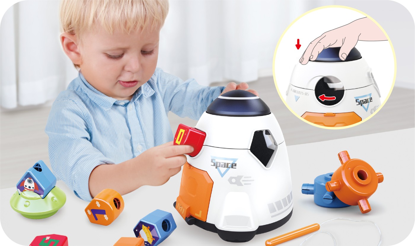 SET DE CONSTRUCTIE IN FORMA DE NAVA SPATIALA