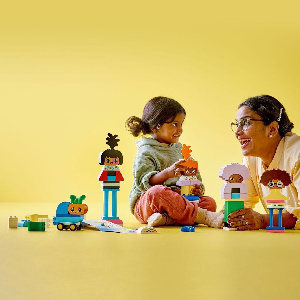 LEGO DUPLO OAMENI CONSTRUIBILI CU EMOTII MARI 10423