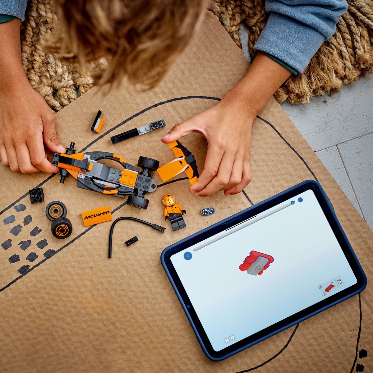 LEGO CITY PILOT F1 CU MASINA DE CURSE MCLAREN 60442