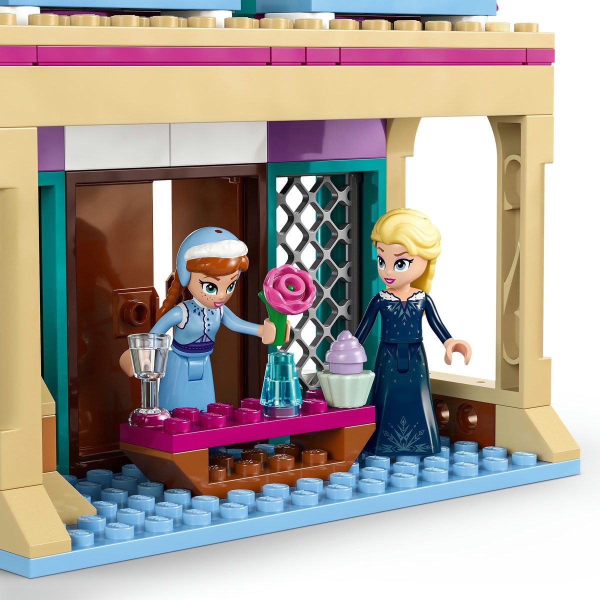 LEGO DISNEY CASTELUL ARENDELLE DIN REGATUL DE GHEATA 43265