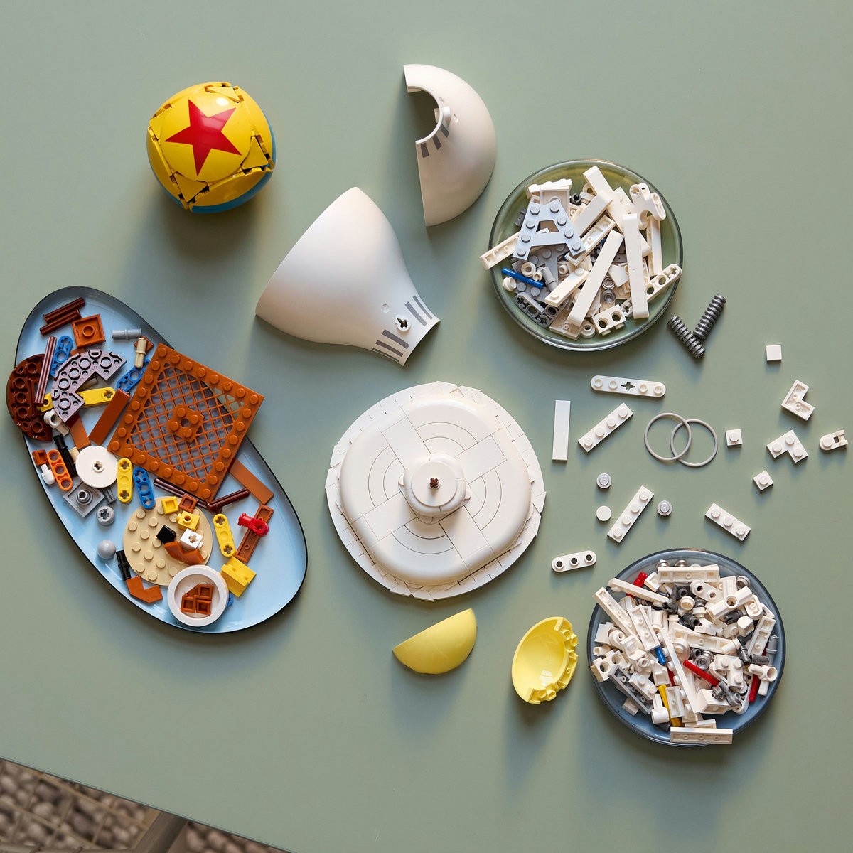 LEGO IDEAS DISNEY PIXAR LUXO JR 21357