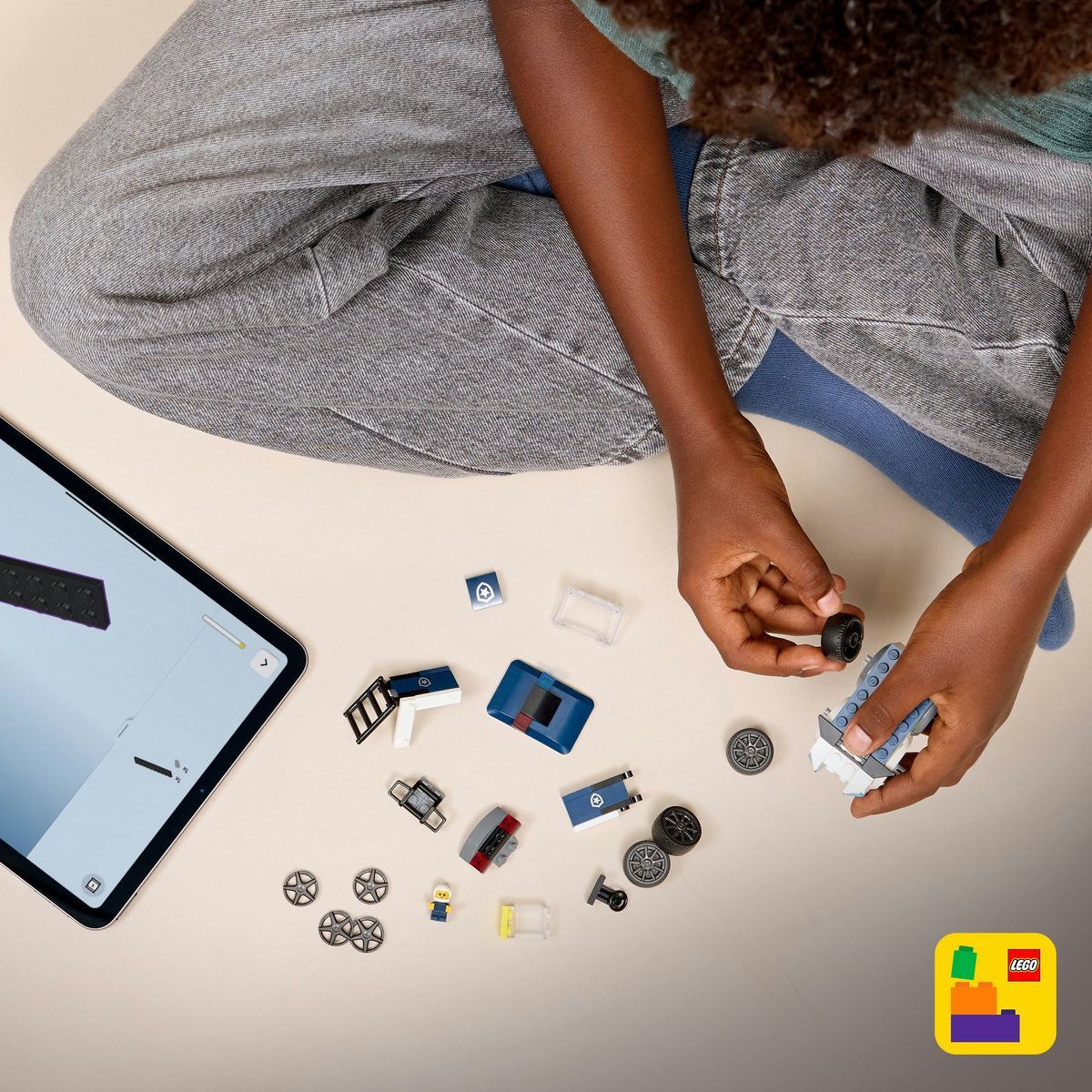 LEGO City Camionetă de Poliție 60481, set de construcție 71 piese