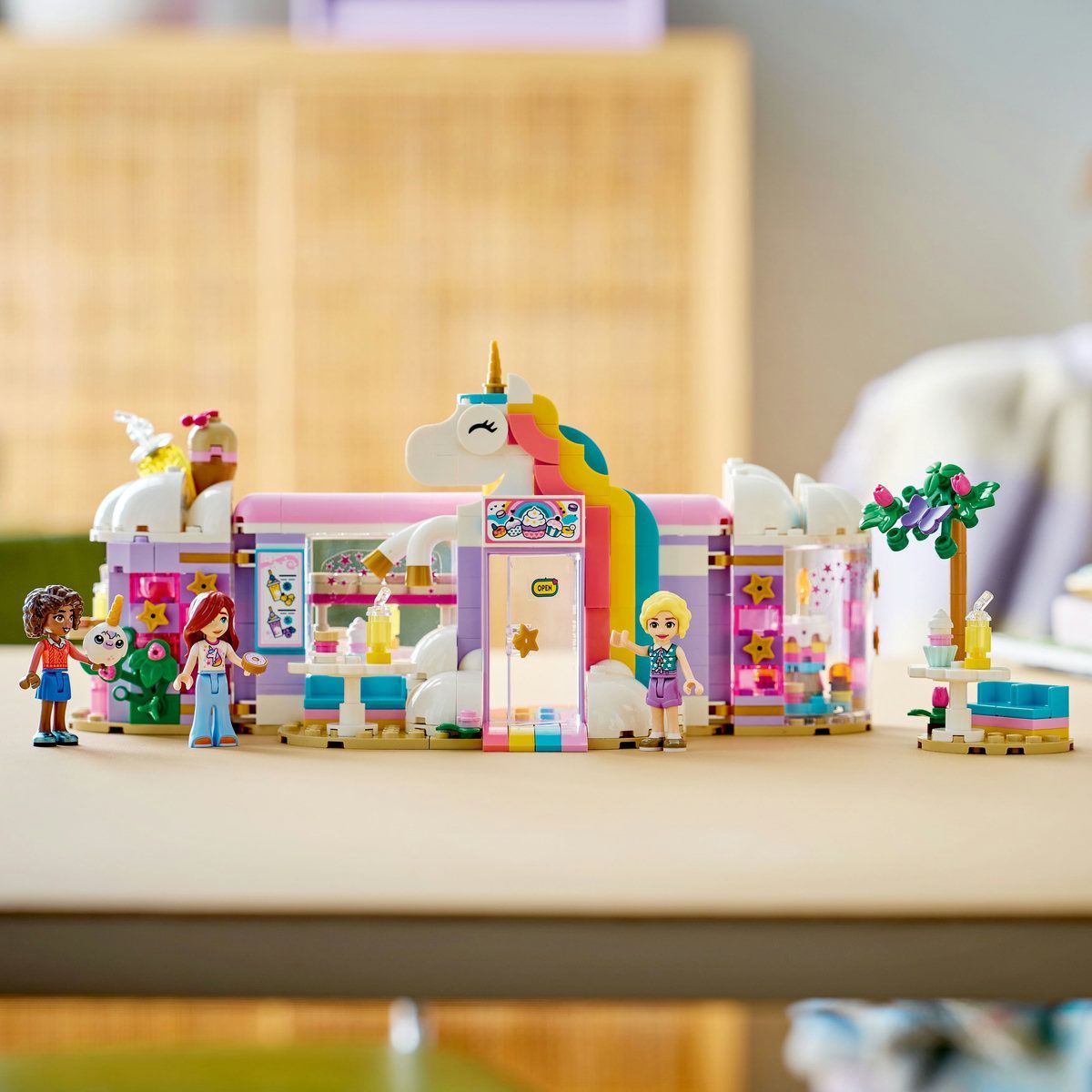 LEGO FRIENDS CAFENEAUA DE VIS UNICORN 42684