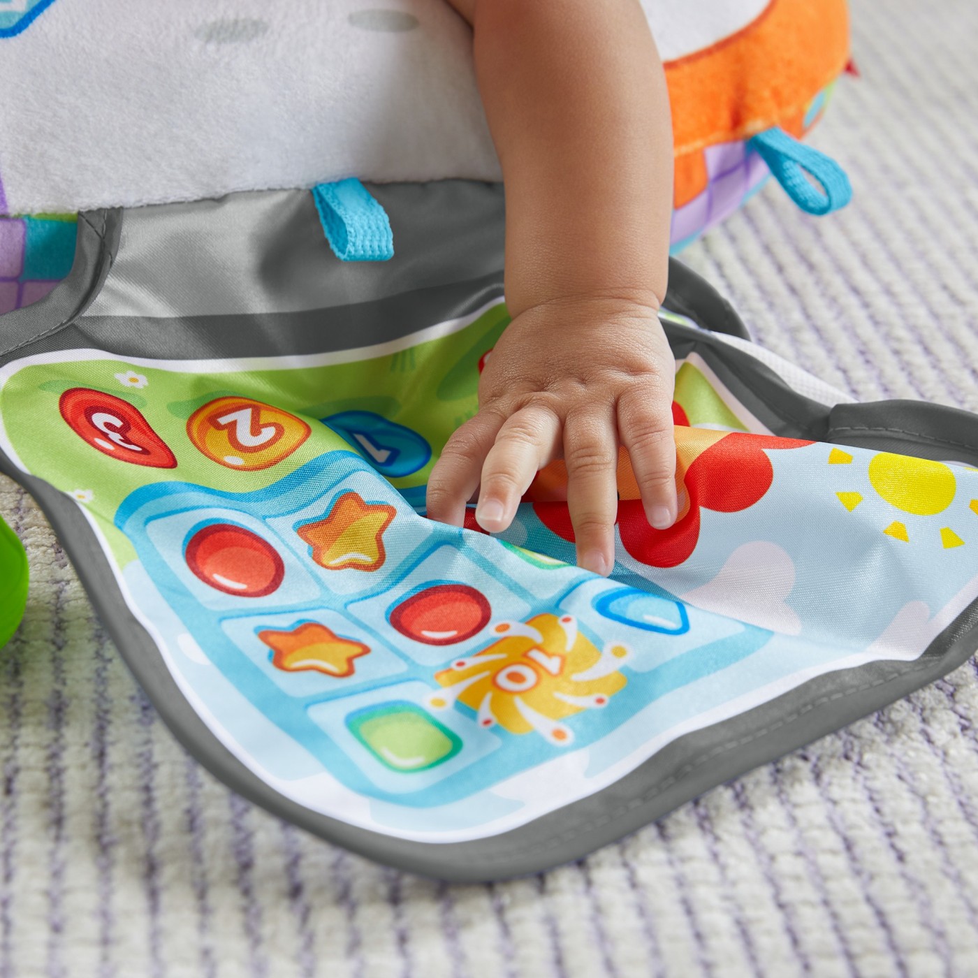 Pernă de activități Fisher-Price pentru tummy time, 0 luni+, multicolor
