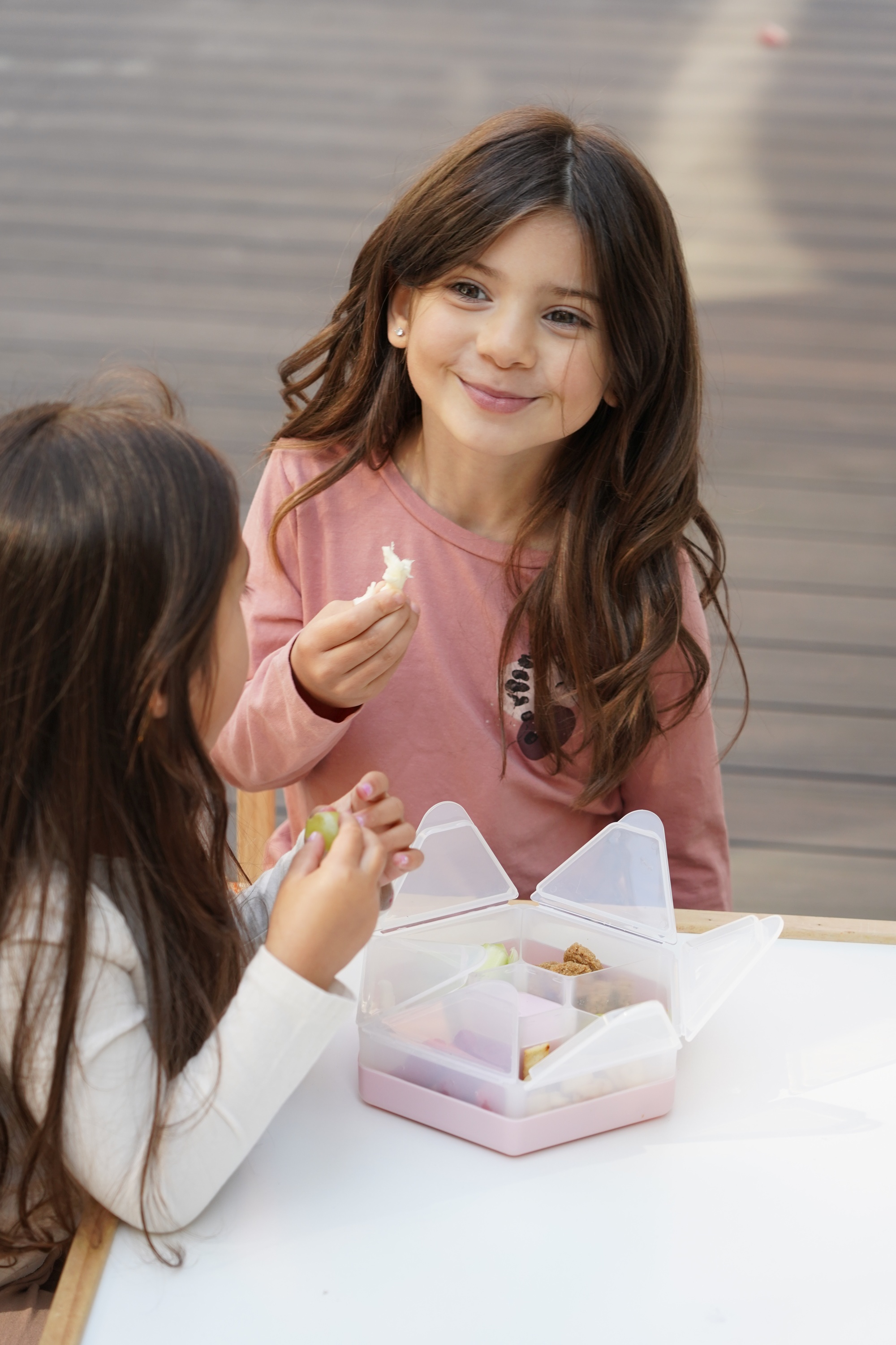 Cutie pentru gustări Melii Hexagon Snackle, 6 compartimente, gri