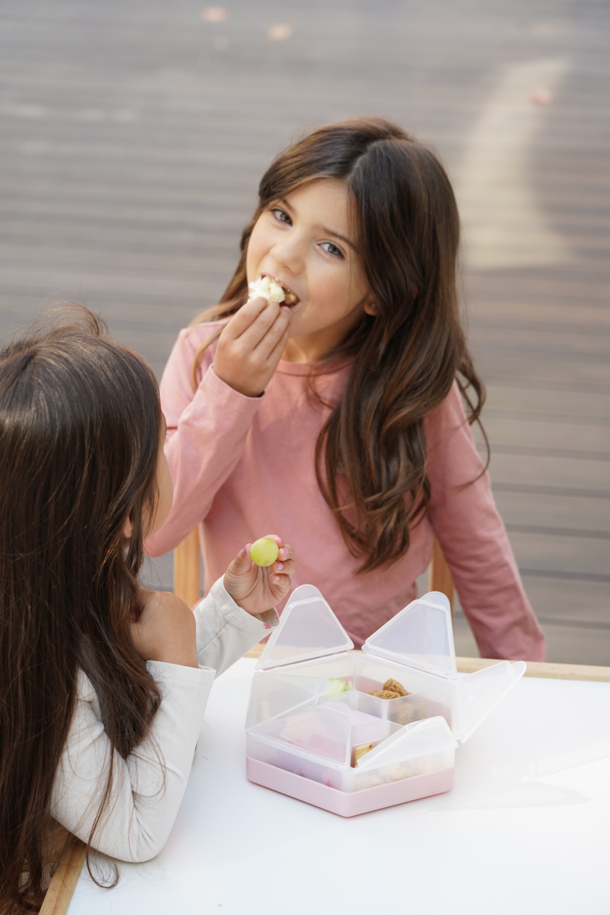 Cutie pentru gustări Melii Hexagon Snackle, 6 compartimente, gri