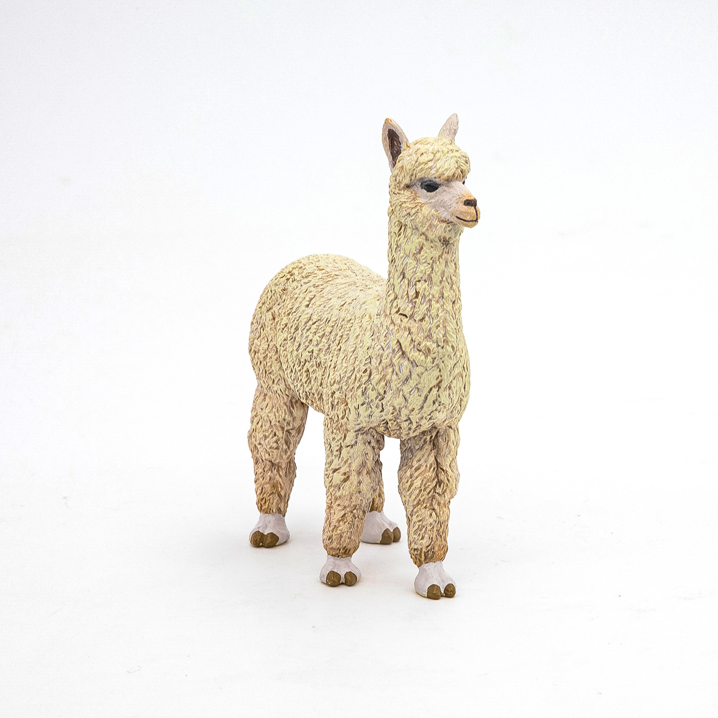 Figurina alpaca Papo pictata manual, animal realist pentru copii