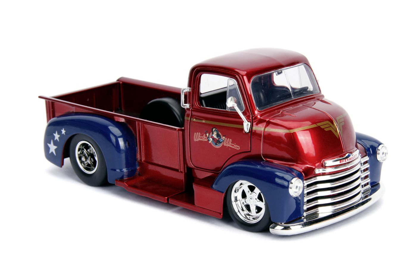 Masinuta metalica Wonder Woman 1952 Chevy COE cu figurina, scara 1:24