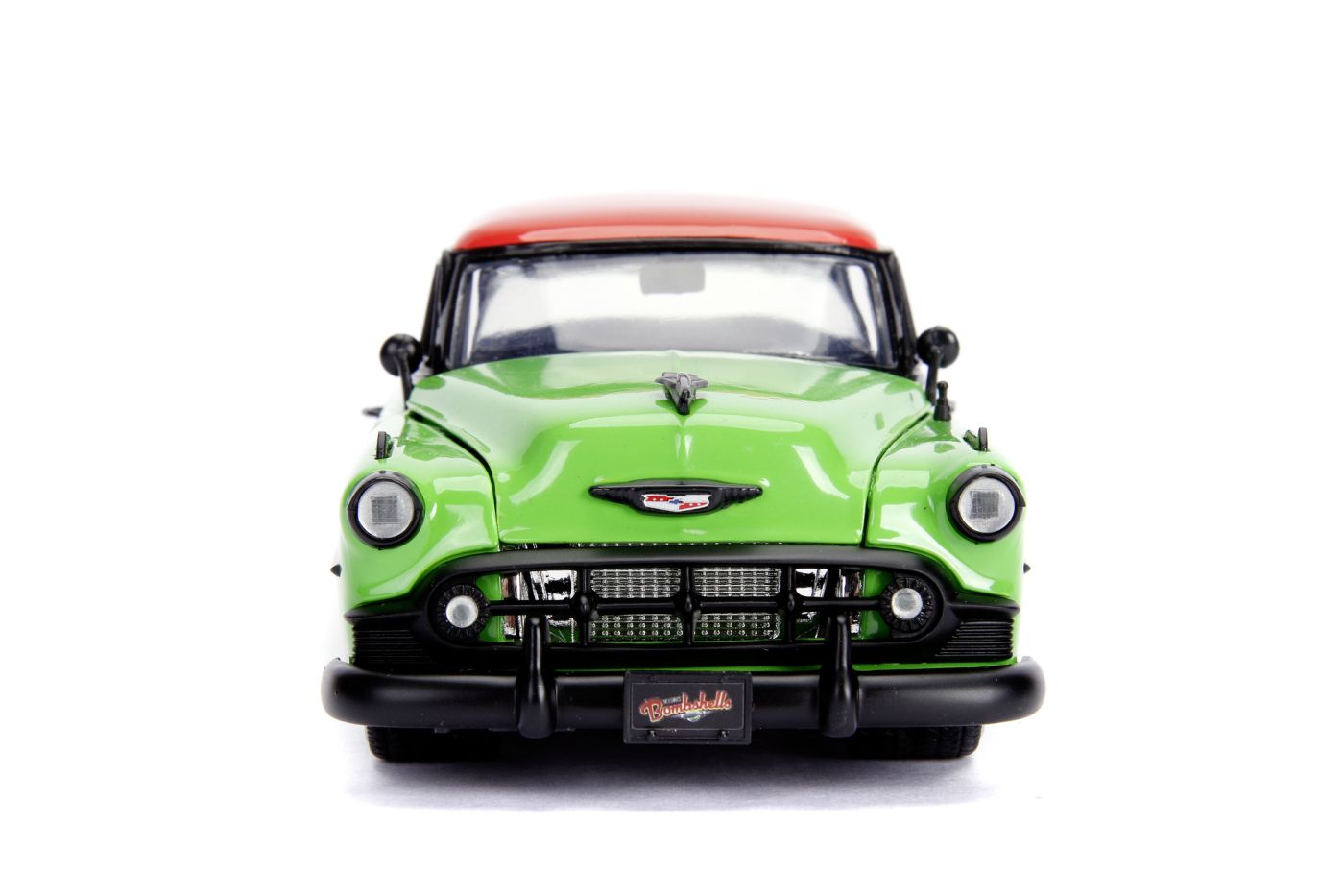 Masinuta metalica Chevy Bel Air 1953 Poison Ivy DC Bombshells 1:24