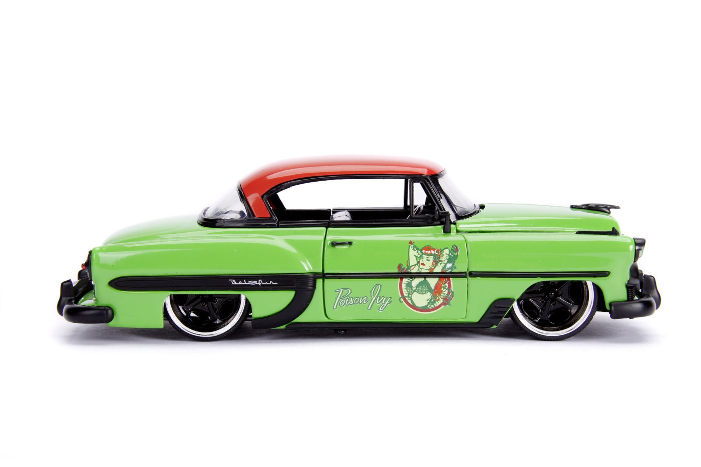 Masinuta metalica Chevy Bel Air 1953 Poison Ivy DC Bombshells 1:24