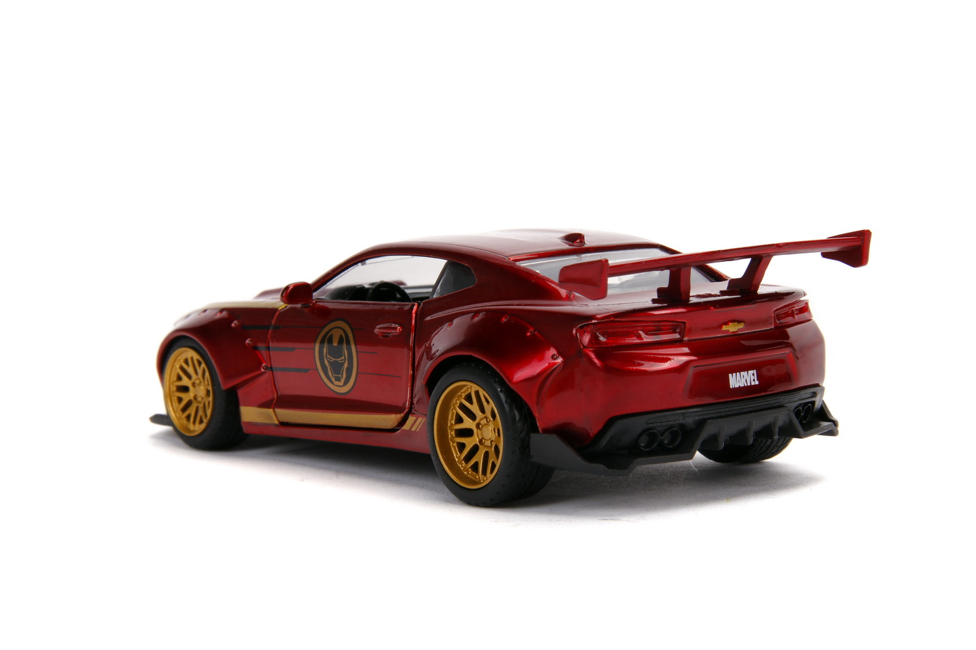 Mășinuță metalică Iron Man 2016 Chevy Camaro SS, scara 1:32