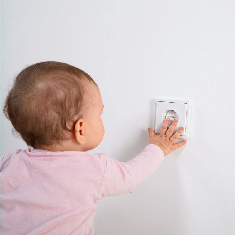 Protectii universale pentru prize electrice REER, set 6 bucati