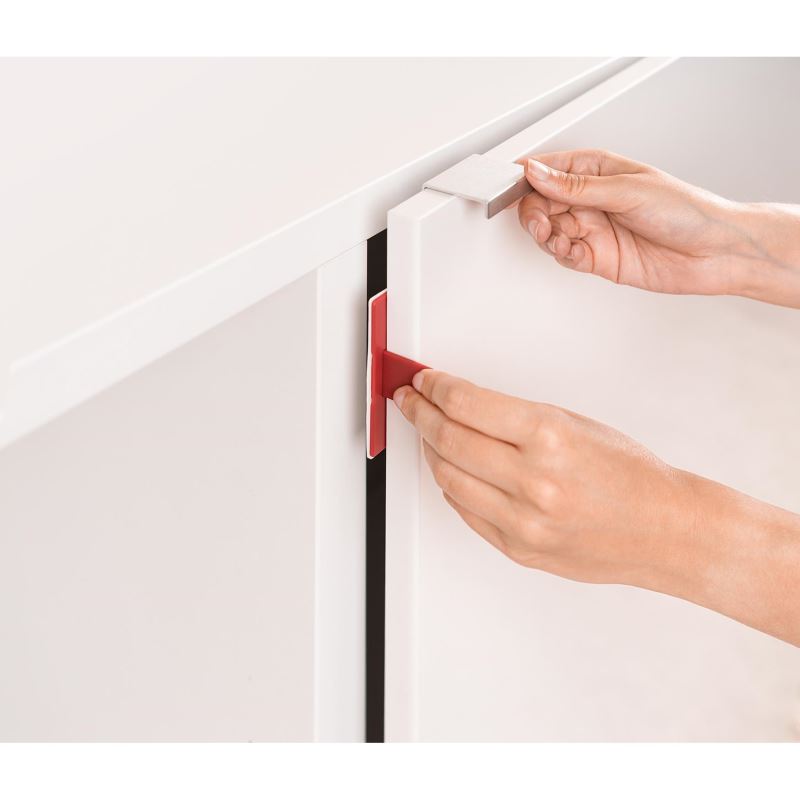 Siguranta pentru usi duble de dulap Reer 71020, montaj interior