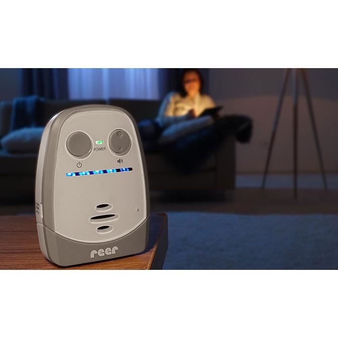 Monitor audio digital pentru bebelusi Nova, functie Vox, distanta 450 m, Reer 50140