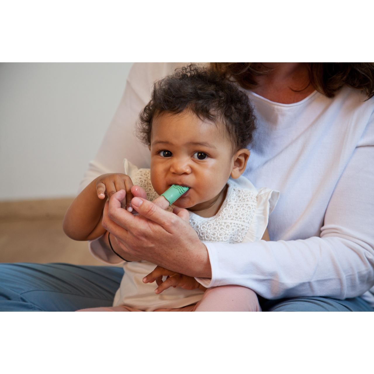 Periuta de dinti pentru bebelusi, din cauciuc natural, pentru folosire pe deget, Gruenspecht 687-00