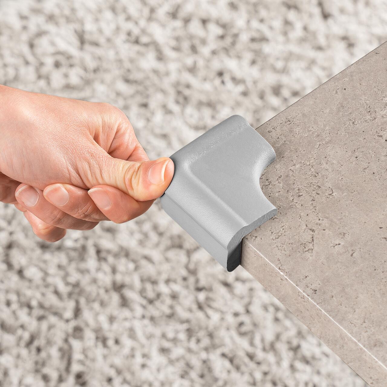 Set 4 protectii pentru colturi copii din spuma, gri, cu banda 3M Reer