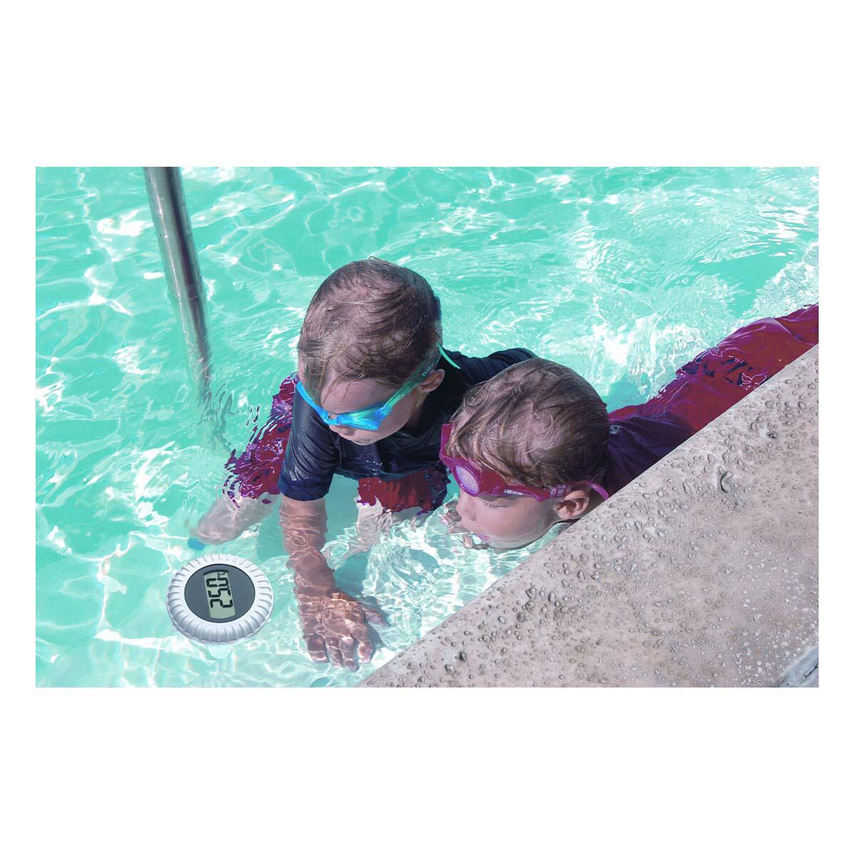 Transmitator wireless pentru temperatura si umiditate, cu senzor extern pentru temperatura apei din piscina, WEATHERHUB TFA 30.3310.02