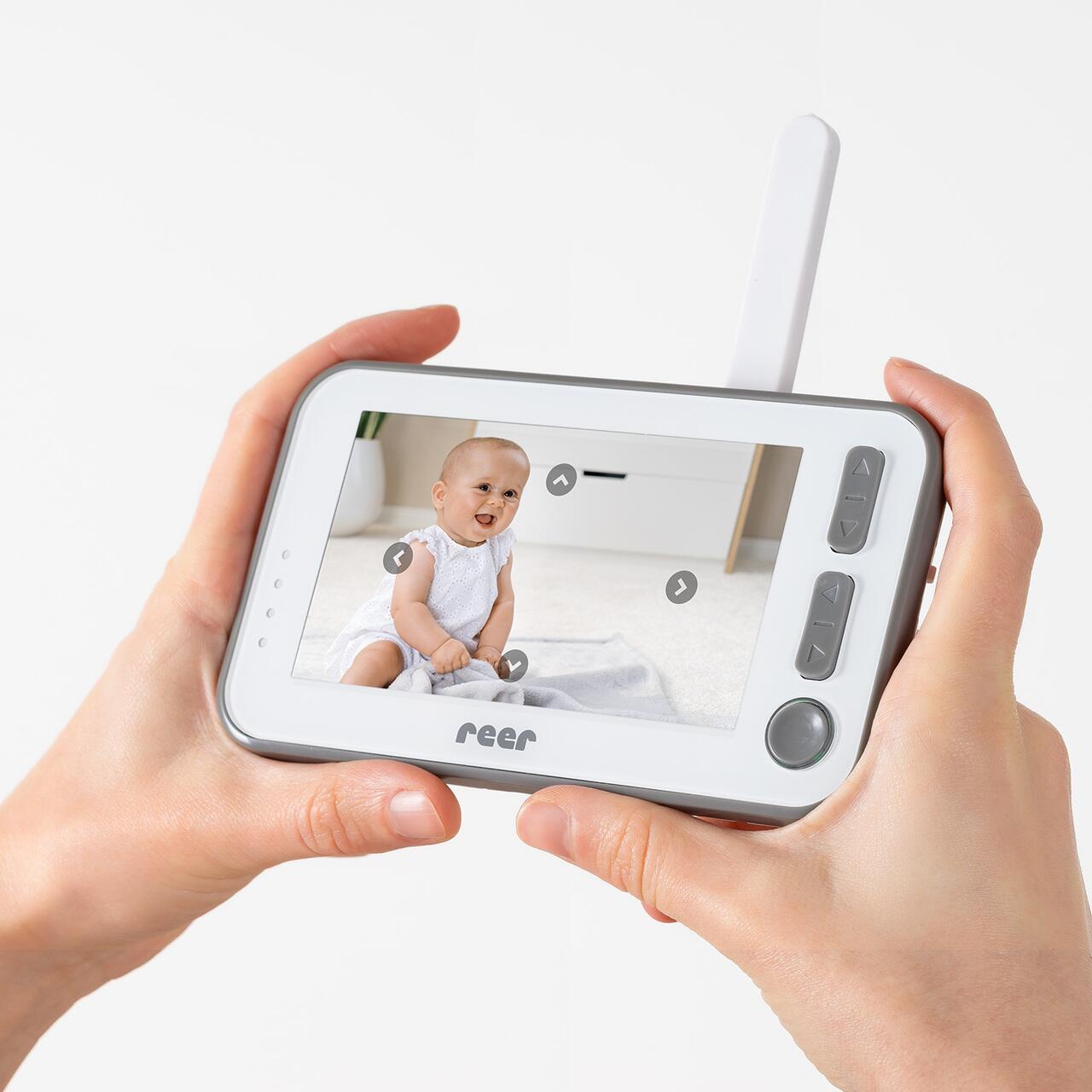 Video monitor digital pentru bebelusi cu camera rotativa si urmarire inteligenta a miscarii, REER BabyCam XL 80440