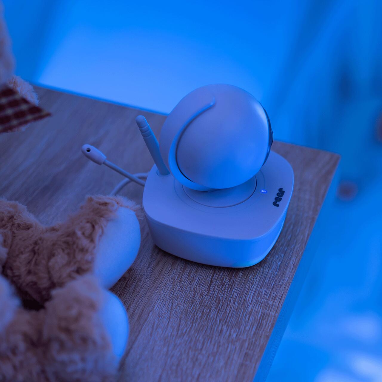 Video monitor digital pentru bebelusi cu camera rotativa si urmarire inteligenta a miscarii, REER BabyCam XL 80440