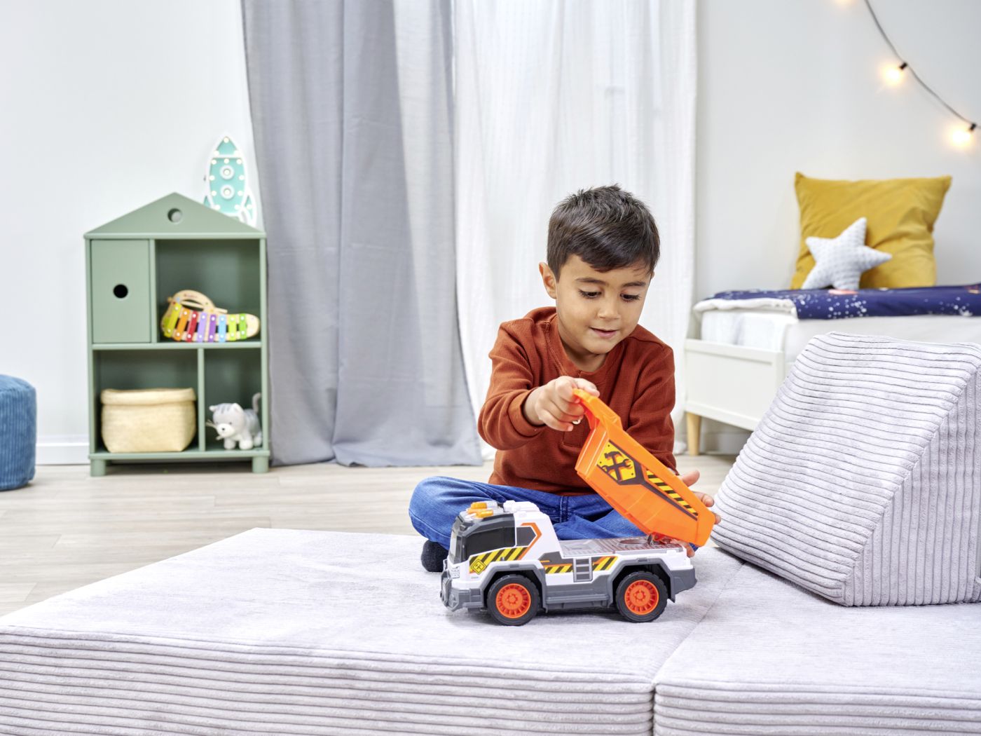 DICKIE BASCULANTA CU SUNETE SI LUMINI 30CM