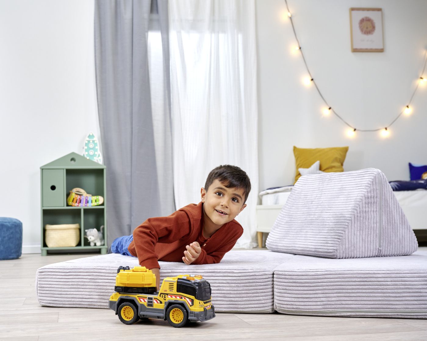 DICKIE CAMION CU EXCAVATOR CU SUNETE SI LUMINI 30CM