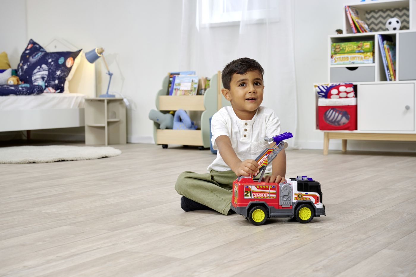 DICKIE MASINA DE POMPIERI CU SUNETE SI LUMINI 30CM