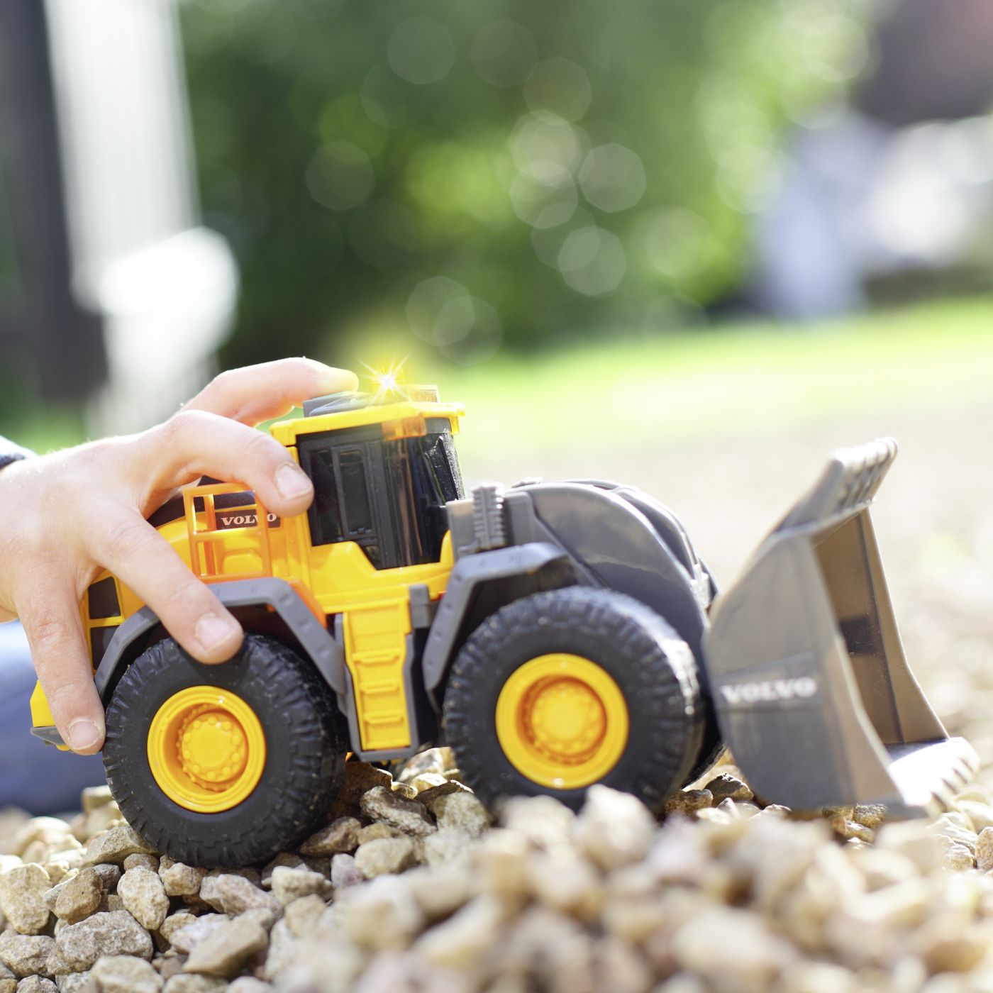 DICKIE EXCAVATOR VOLVO CU SUNETE SI LUMINI