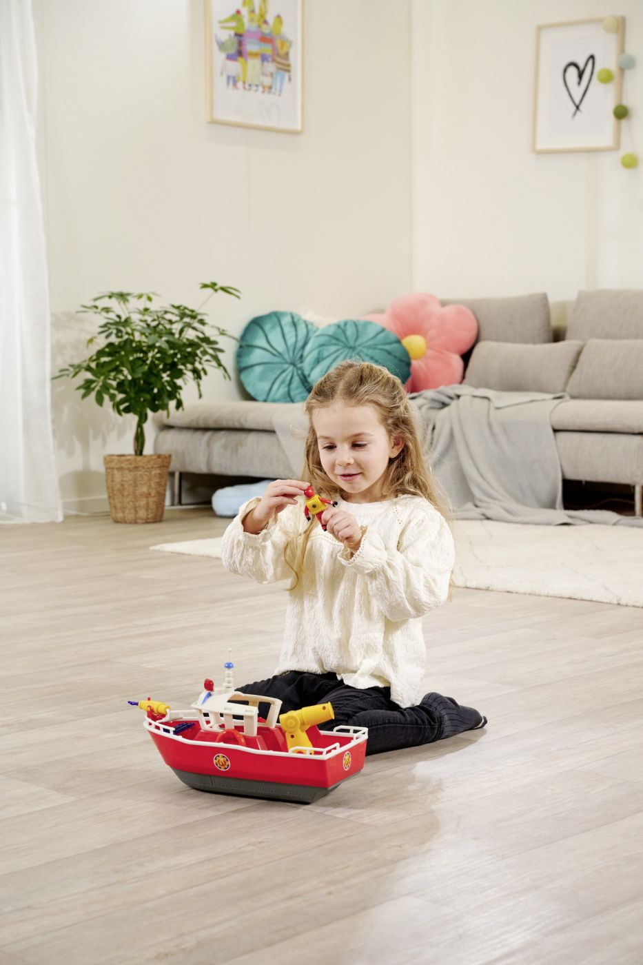 POMPIERUL SAM BARCA DE SALVARE TITAN CU FIGURINA SAM SI ACCESORII