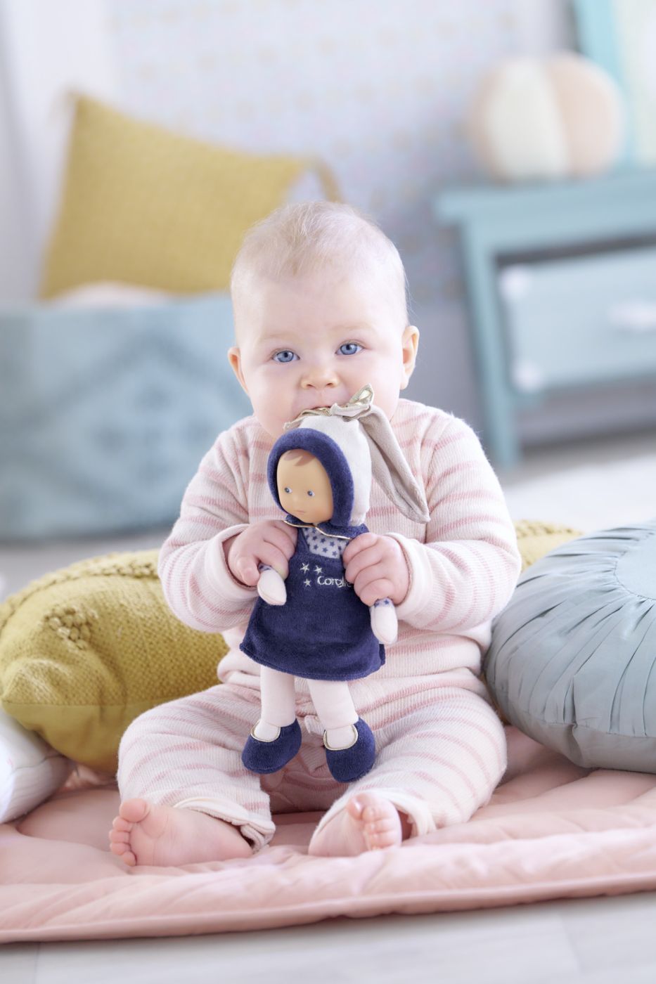 COROLLE MDC BEBELUS MISS NAVYBLUE STARRY DREAMS 25CM