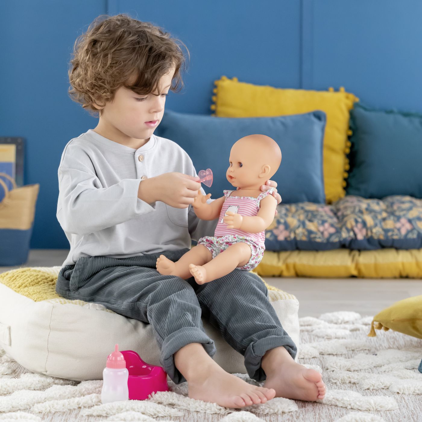 COROLLE MGP BEBELUSUL EMMA CU ACCESORII 36CM