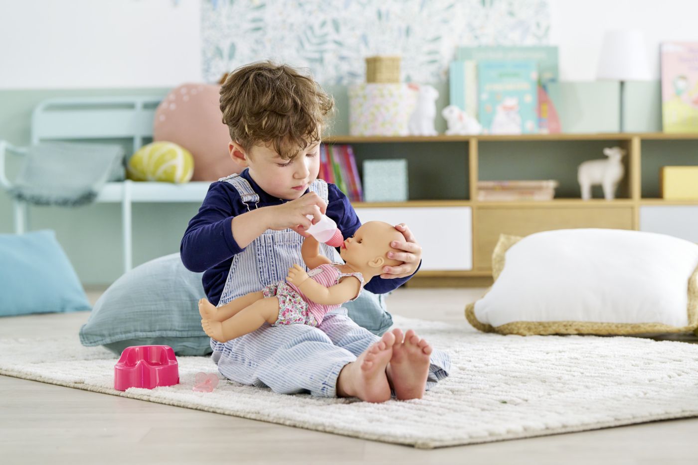 COROLLE MGP BEBELUSUL EMMA CU ACCESORII 36CM